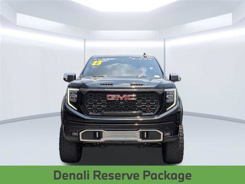Used 2023 GMC Sierra 1500 Denali w/ Denali Reserve Package AWD/4WD image 11
