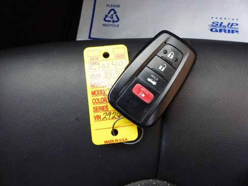 Used 2019 Toyota Camry XSE FWD image 48