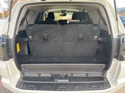 Used 2021 Toyota 4Runner SR5 image 26