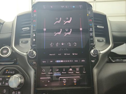 New 2026 RAM 1500 Laramie AWD/4WD image 26