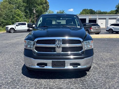 Used 2022 RAM 1500 Classic SLT w/ Protection Group AWD/4WD image 2