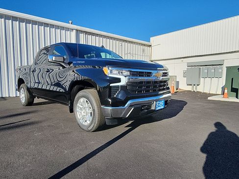 New 2026 Chevrolet Silverado 1500 LT w/ LPO, Liner Protection Package AWD/4WD image 7