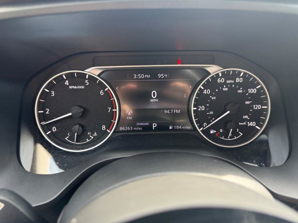 Used 2021 Nissan Rogue SV w/ Premium Package FWD image 11