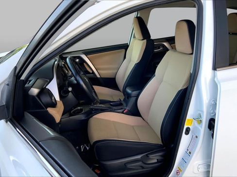Used 2016 Toyota RAV4 XLE AWD/4WD image 7
