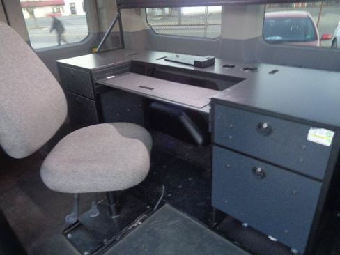 Used 2019 Ford Transit 150 XLT RWD image 21