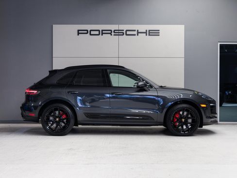 New 2026 Porsche Macan GTS image 8