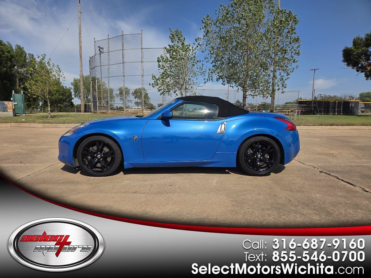 Used 2010 Nissan 370Z Touring w/ Sport Pkg RWD image 1