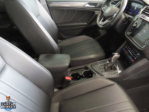 Used 2023 Volkswagen Tiguan SE R-Line FWD image 23