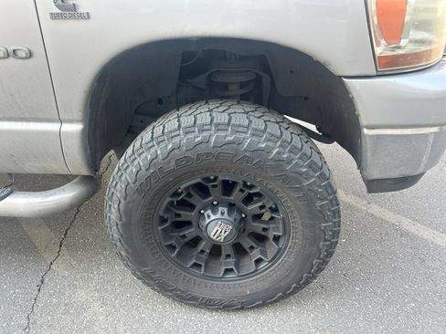 Used 2006 Dodge Ram 2500 Truck SLT w/ Light Group AWD/4WD image 12