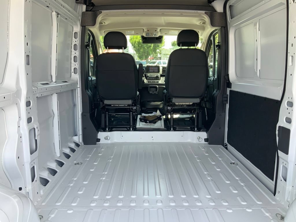 New 2026 RAM ProMaster 2500 w/ Convenience Group FWD image 10