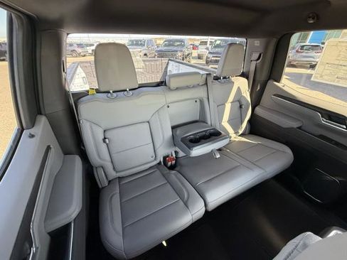 New 2026 GMC Sierra 1500 SLT image 32