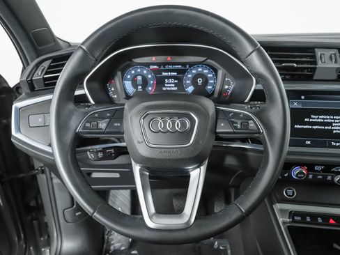 Certified 2024 Audi Q3 2.0T Premium image 23