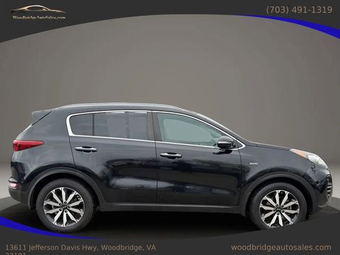 Used 2017 Kia Sportage EX w/ EX Technology Package AWD/4WD image 3