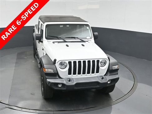 Used 2020 Jeep Gladiator Sport w/ Trailer Tow Package image 34