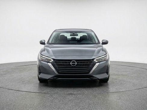 Used 2025 Nissan Sentra SV FWD image 2