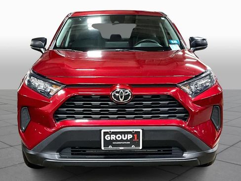 Certified 2022 Toyota RAV4 LE image 3