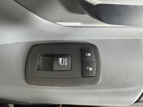 Used 2022 RAM 1500 Big Horn AWD/4WD image 37