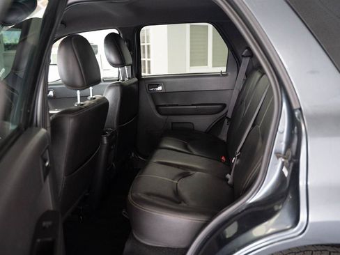 Used 2008 Mercury Mariner Premier FWD image 17