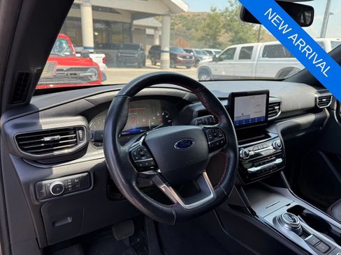 Used 2022 Ford Explorer ST-Line w/ Class IV Trailer Tow Package AWD/4WD image 12