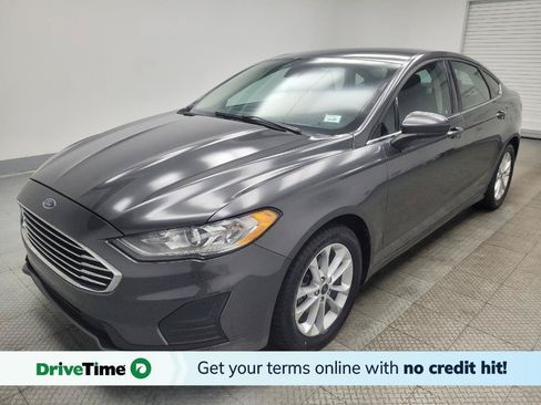 Used 2019 Ford Fusion SE FWD image 1