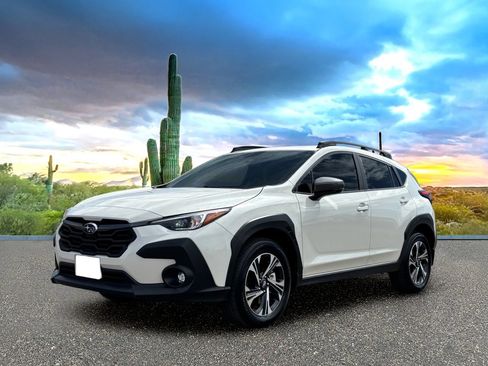 Used 2024 Subaru Crosstrek 2.0i Premium w/ Crosstrek Mirror Package AWD/4WD image 2