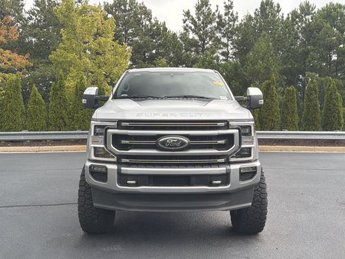 Used 2022 Ford F350 Platinum w/ FX4 Off-Road Package AWD/4WD image 10