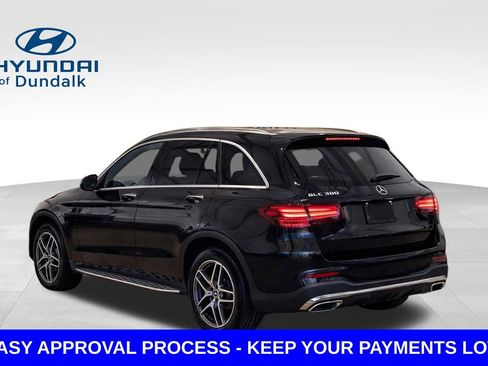 Used 2019 Mercedes-Benz GLC 300 4MATIC w/ AMG Line image 3