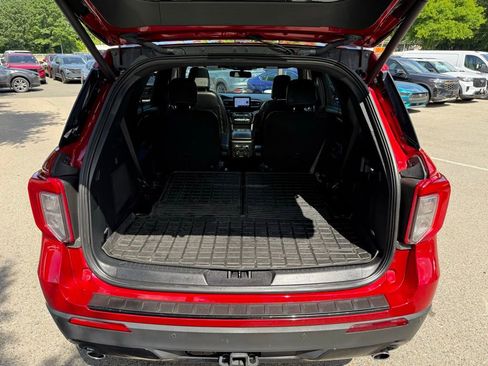 Used 2023 Ford Explorer ST-Line w/ Class IV Trailer Tow Package AWD/4WD image 28