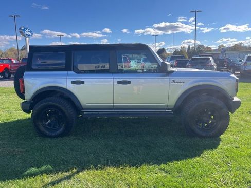 Used 2022 Ford Bronco 4-Door image 4