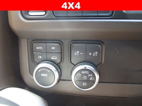 Used 2021 GMC Yukon SLE image 25