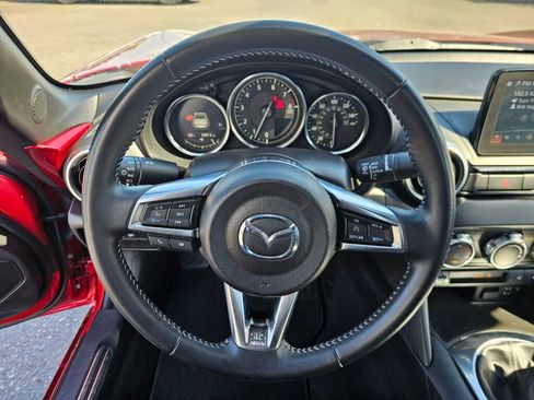 Used 2022 MAZDA MX-5 Miata RF Grand Touring w/ Weather Package RWD image 22
