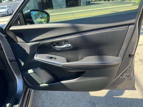 Used 2021 Nissan Sentra SR FWD image 25