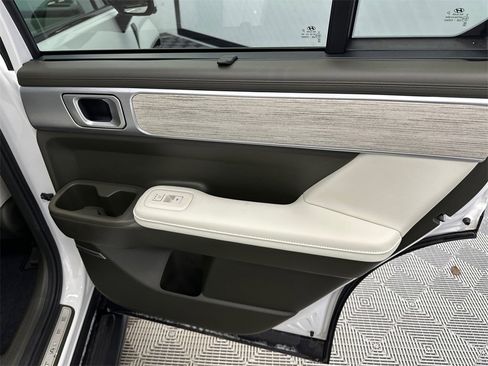 Certified 2025 Hyundai Santa Fe Calligraphy image 18