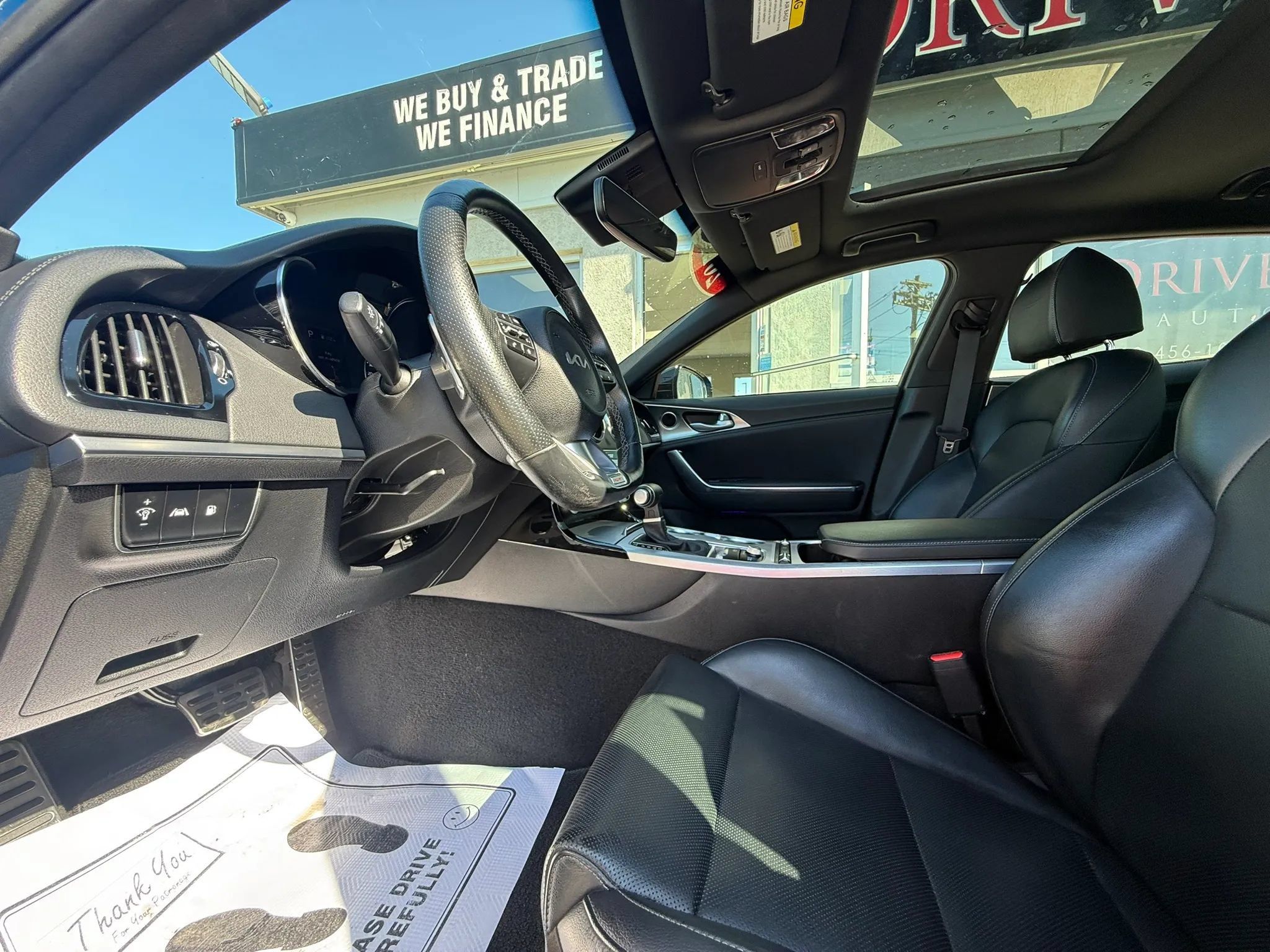 Used 2022 Kia Stinger GT1 AWD/4WD image 9