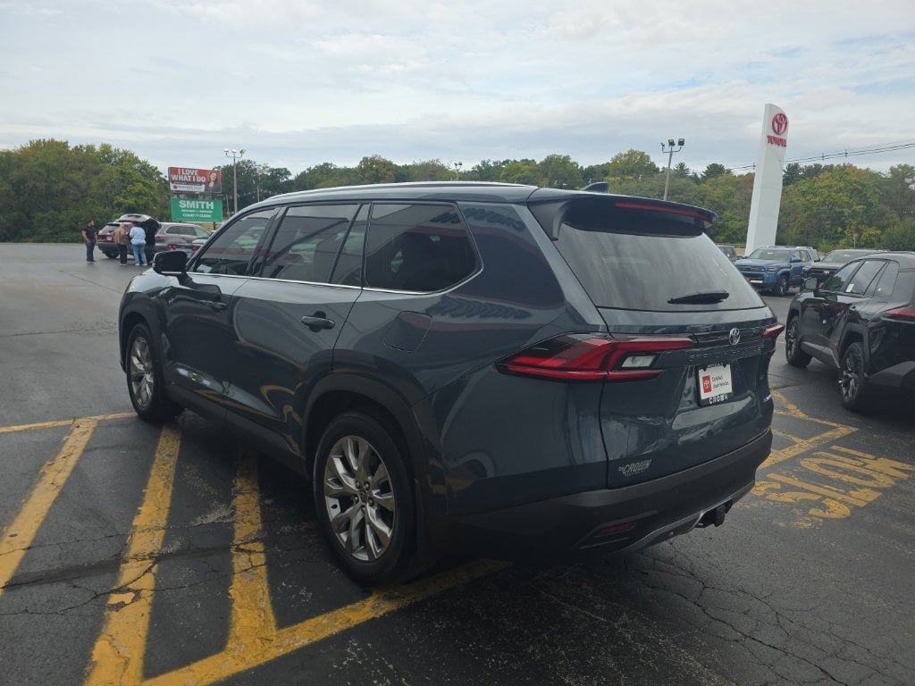Used 2026 Toyota Grand Highlander FWD image 8