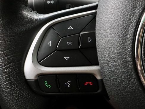 Used 2023 Jeep Renegade Latitude w/ Premium Group AWD/4WD image 27