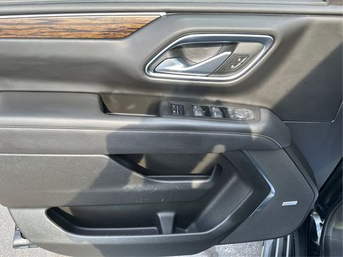 Used 2023 Chevrolet Tahoe Premier AWD/4WD image 21
