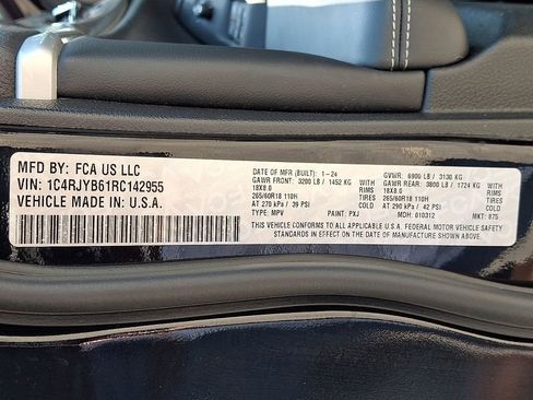 Used 2024 Jeep Grand Cherokee Limited 4xe w/ Luxury Tech Group II AWD/4WD image 30