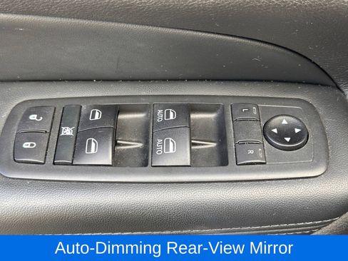 Used 2020 Jeep Grand Cherokee Altitude image 25