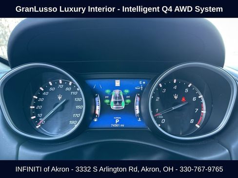 Used 2019 Maserati Levante GranLusso image 2