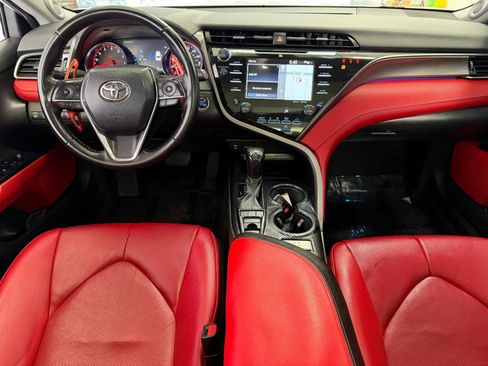Used 2019 Toyota Camry XSE FWD image 29
