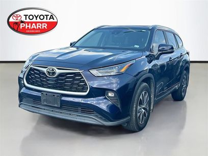 Used 2023 Toyota Highlander XLE