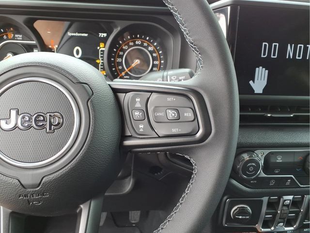 New 2026 Jeep Gladiator Sport AWD/4WD image 19