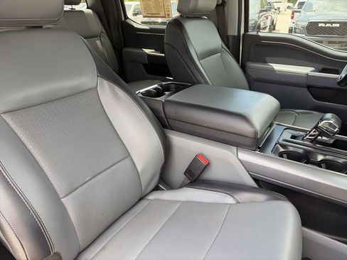 Used 2023 Ford F150 Lariat w/ Trailer Tow Package image 35