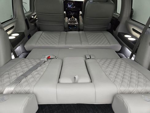 New 2024 GMC Savana 2500 image 9