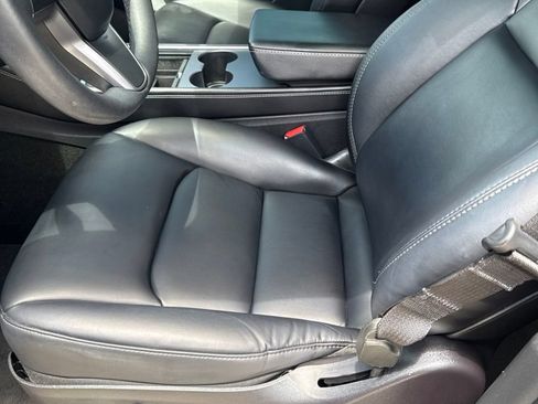 Used 2021 Tesla Model Y Long Range AWD/4WD image 15
