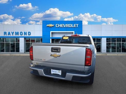 Used 2017 Chevrolet Colorado Z71 AWD/4WD image 3