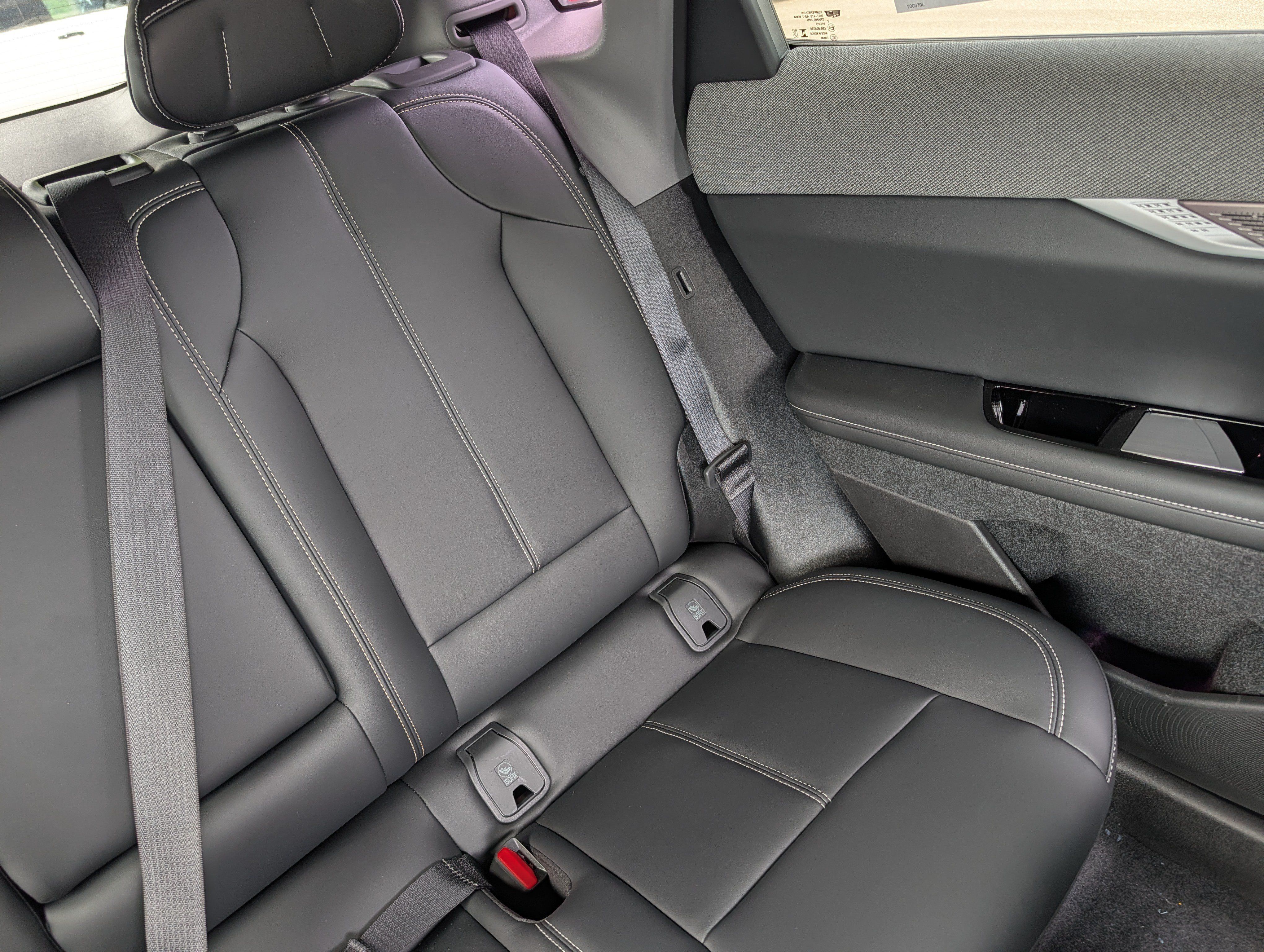 Used 2026 Cadillac Optiq Sport 1 w/ LPO, Floor Liner Package AWD/4WD image 16