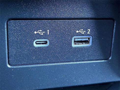 Used 2021 Nissan Titan PRO-4X w/ Pro-4x Convenience Package image 20