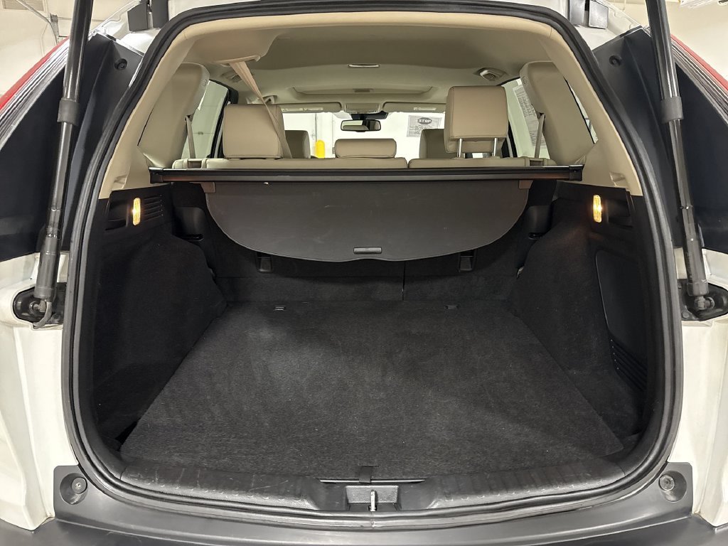 Used 2020 Honda CR-V Touring image 25